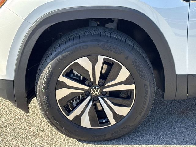 Used 2026 Volkswagen Atlas Cross Sport SE FWD image 23