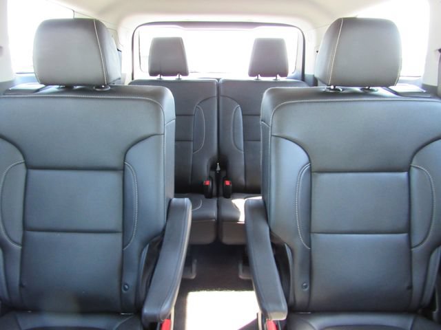 Used 2023 GMC Acadia SLT w/ Preferred Package AWD/4WD image 30