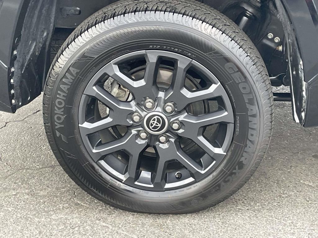 Used 2023 Toyota Tundra Platinum image 13