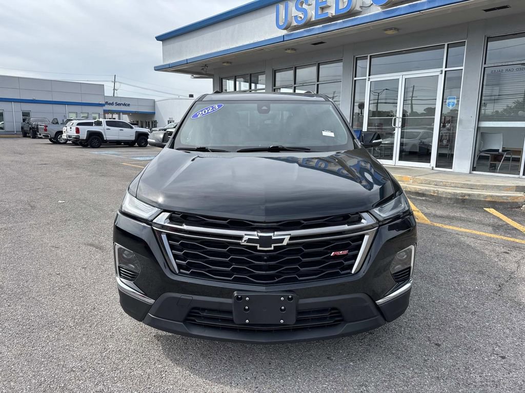 Used 2023 Chevrolet Traverse RS w/ LPO, Floor Liner Package image 2