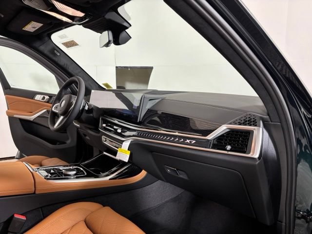 New 2027 BMW X7 xDrive40i w/ M Sport Package AWD/4WD image 18