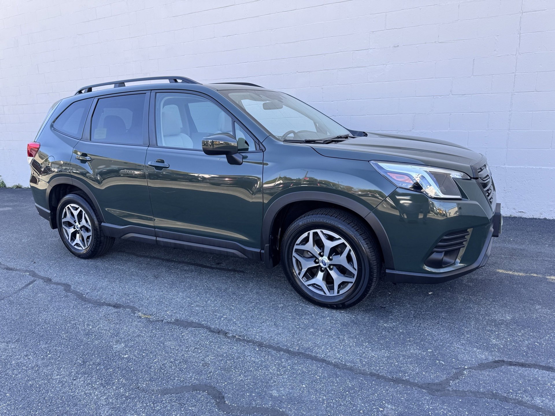 Used 2022 Subaru Forester Premium image 6