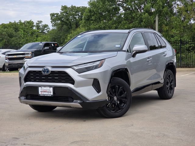 Used 2024 Toyota RAV4 SE w/ Convenience Package image 1