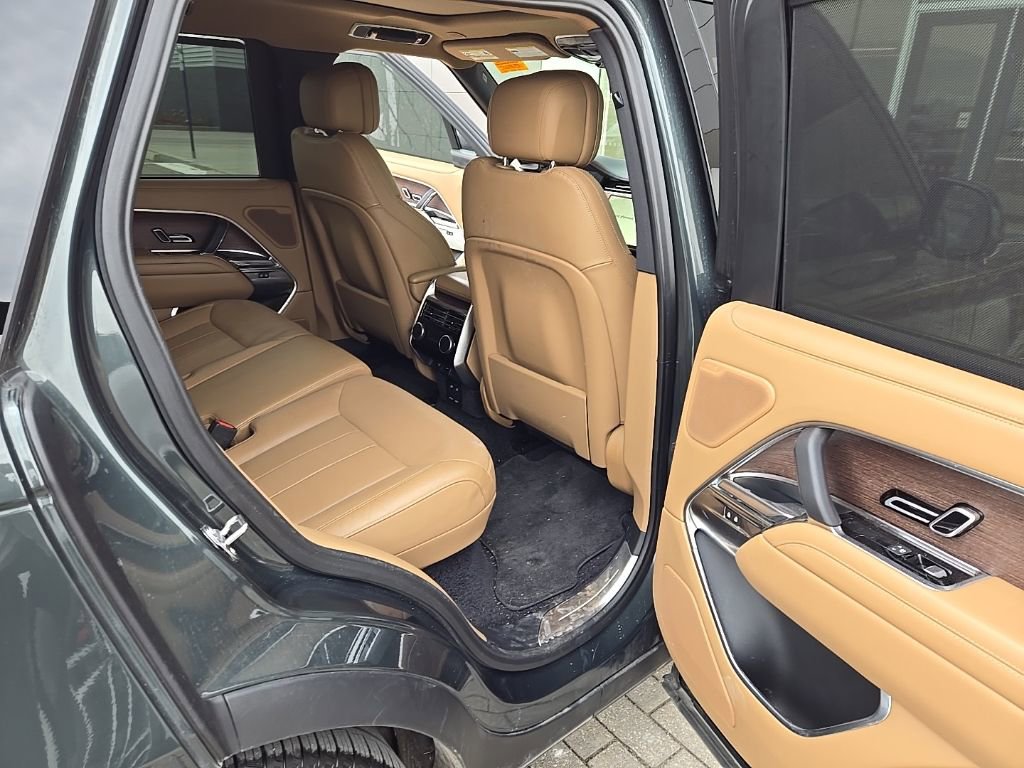 Used 2023 Land Rover Range Rover SE image 19