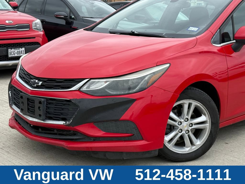 Used 2017 Chevrolet Cruze LT w/ Convenience Package FWD image 2