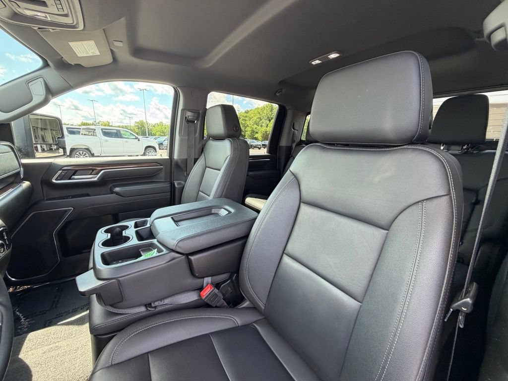 Used 2025 Chevrolet Silverado 2500 LT w/ All Star Edition AWD/4WD image 14