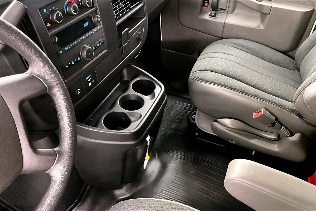Used 2025 Chevrolet Express 2500 w/ Driver Convenience Package RWD image 16