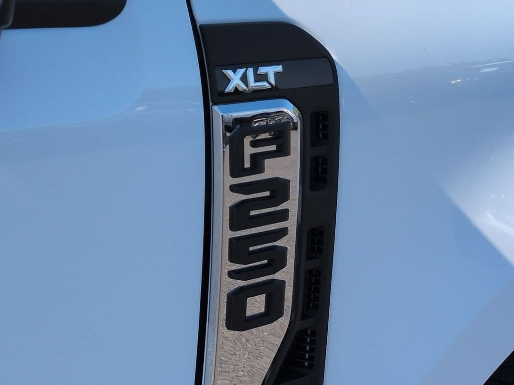 New 2026 Ford F250 XLT w/ XLT Premium Package AWD/4WD image 29