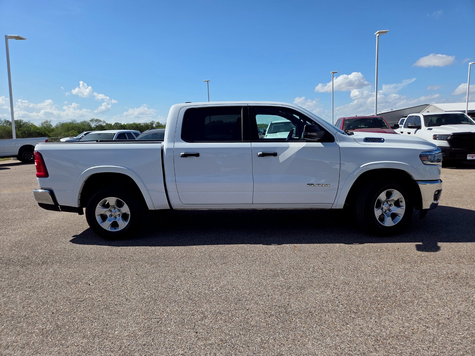 Used 2025 RAM 1500 Big Horn AWD/4WD image 10