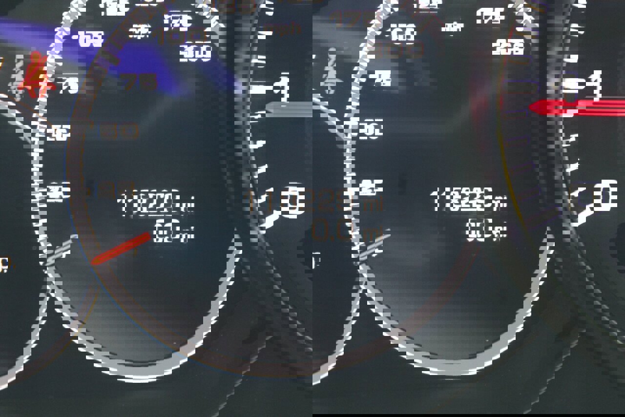 Used 2018 Porsche Panamera 4S image 5