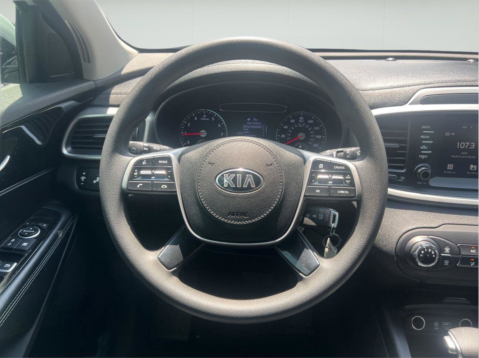Used 2020 Kia Sorento LX FWD image 17