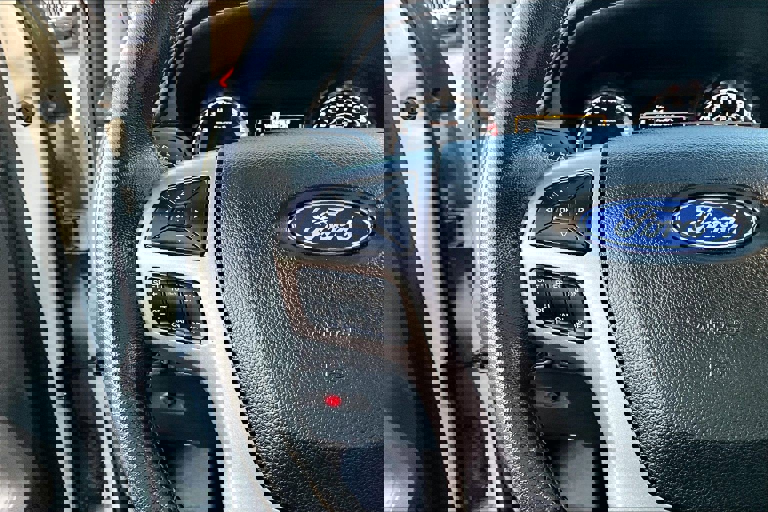 Used 2023 Ford Ranger XLT w/ Equipment Group 301A Mid image 19