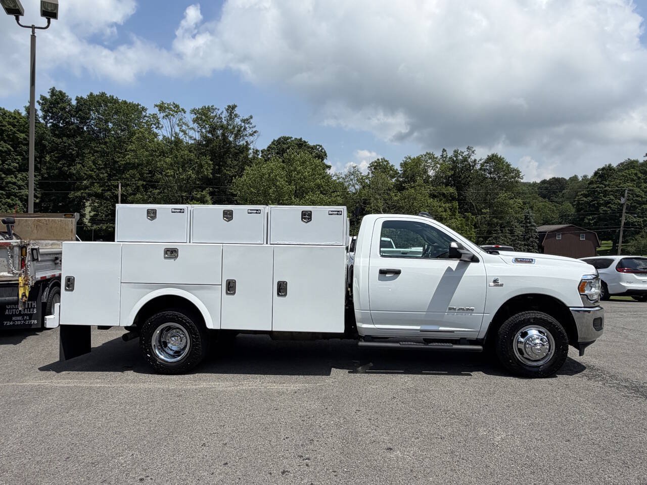 Used 2022 RAM 3500 Tradesman AWD/4WD image 2