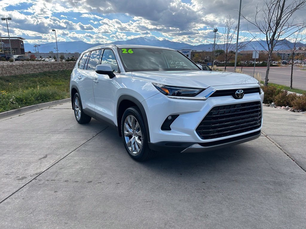 Used 2026 Toyota Grand Highlander AWD Hybrid image 2