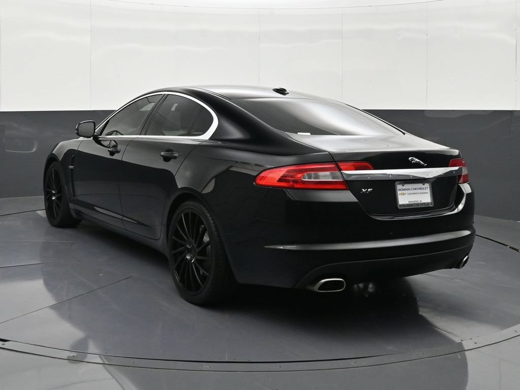 Used 2011 Jaguar XF Premium RWD image 3