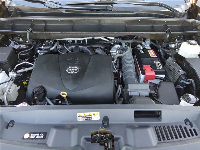 Used 2020 Toyota Highlander LE image 23