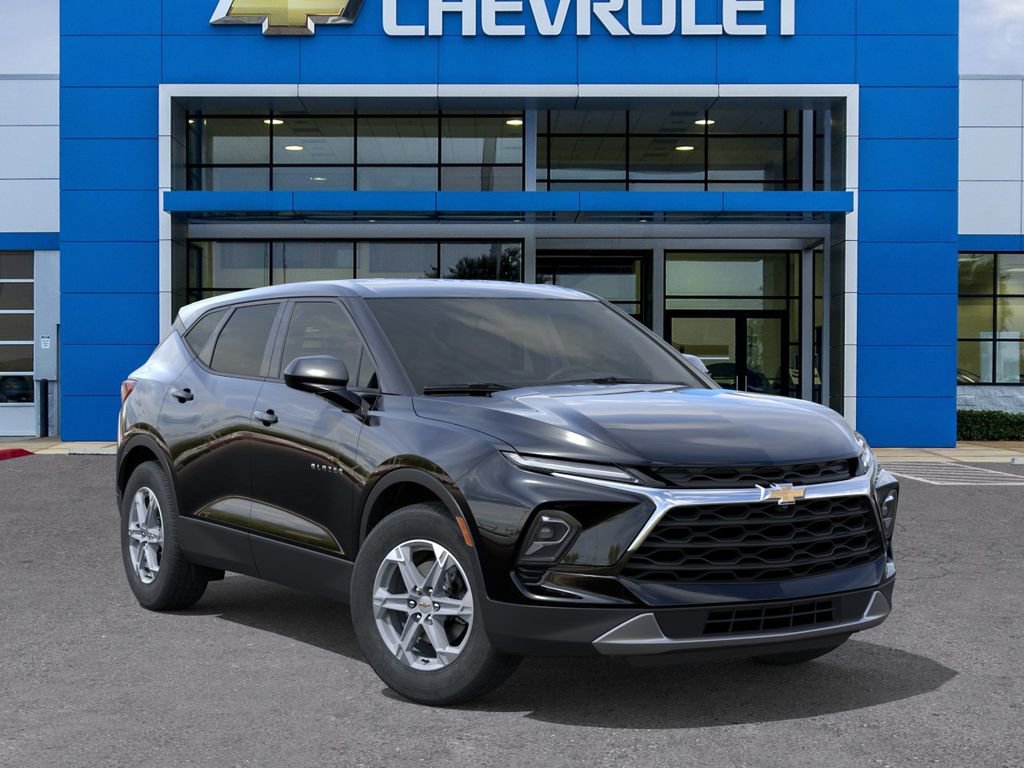 New 2026 Chevrolet Blazer LT FWD image 7
