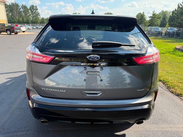 Used 2024 Ford Edge Titanium image 2