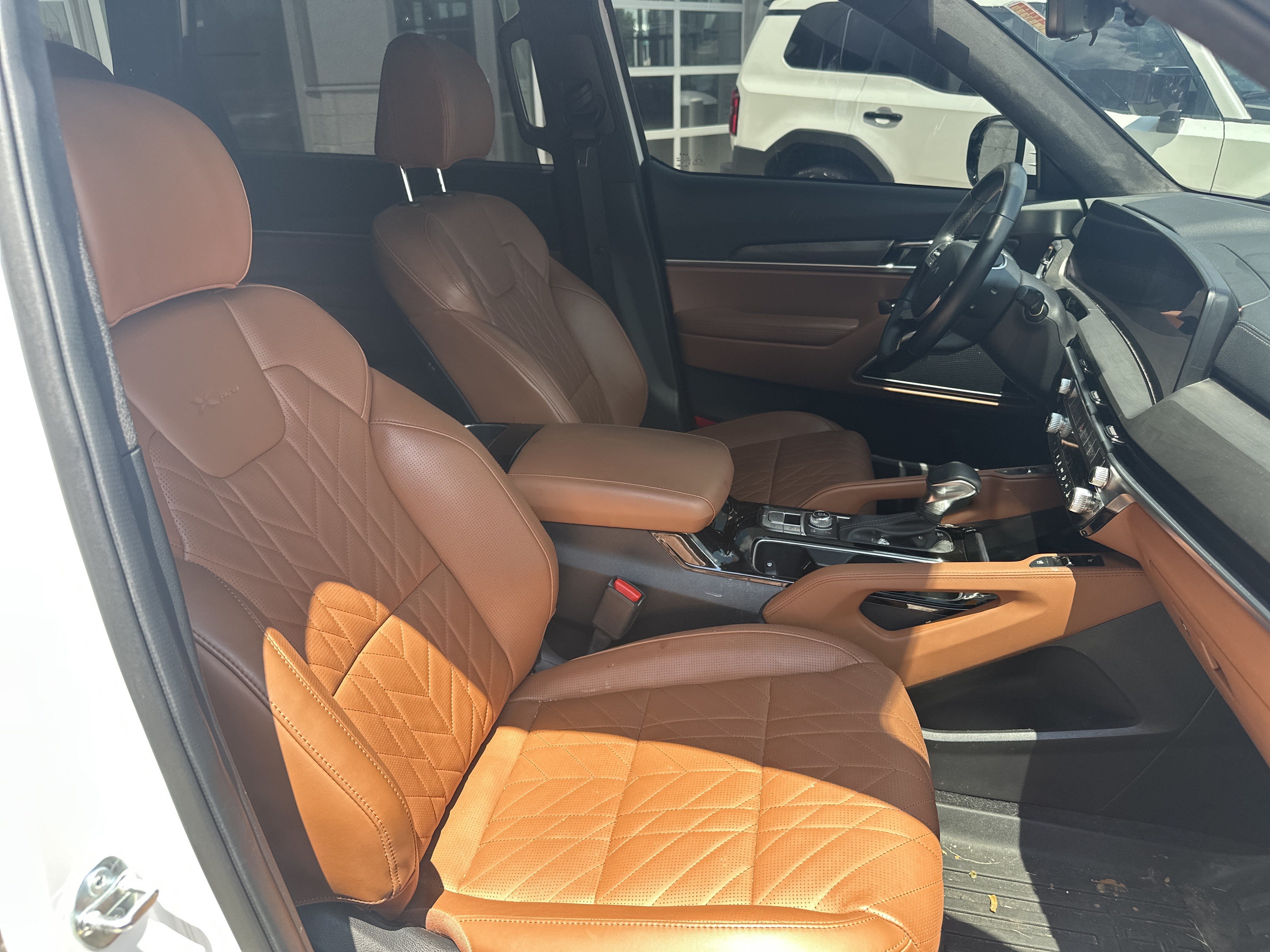 Used 2025 Kia Telluride SX Prestige X-Pro AWD/4WD image 34