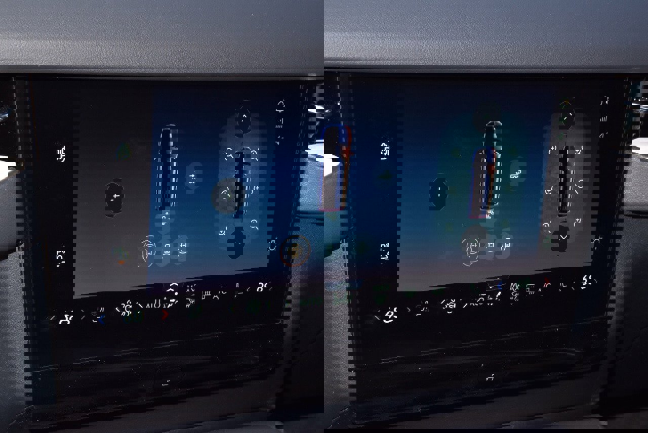 New 2025 Lincoln Navigator Reserve w/ Jet Appearance Package image 38