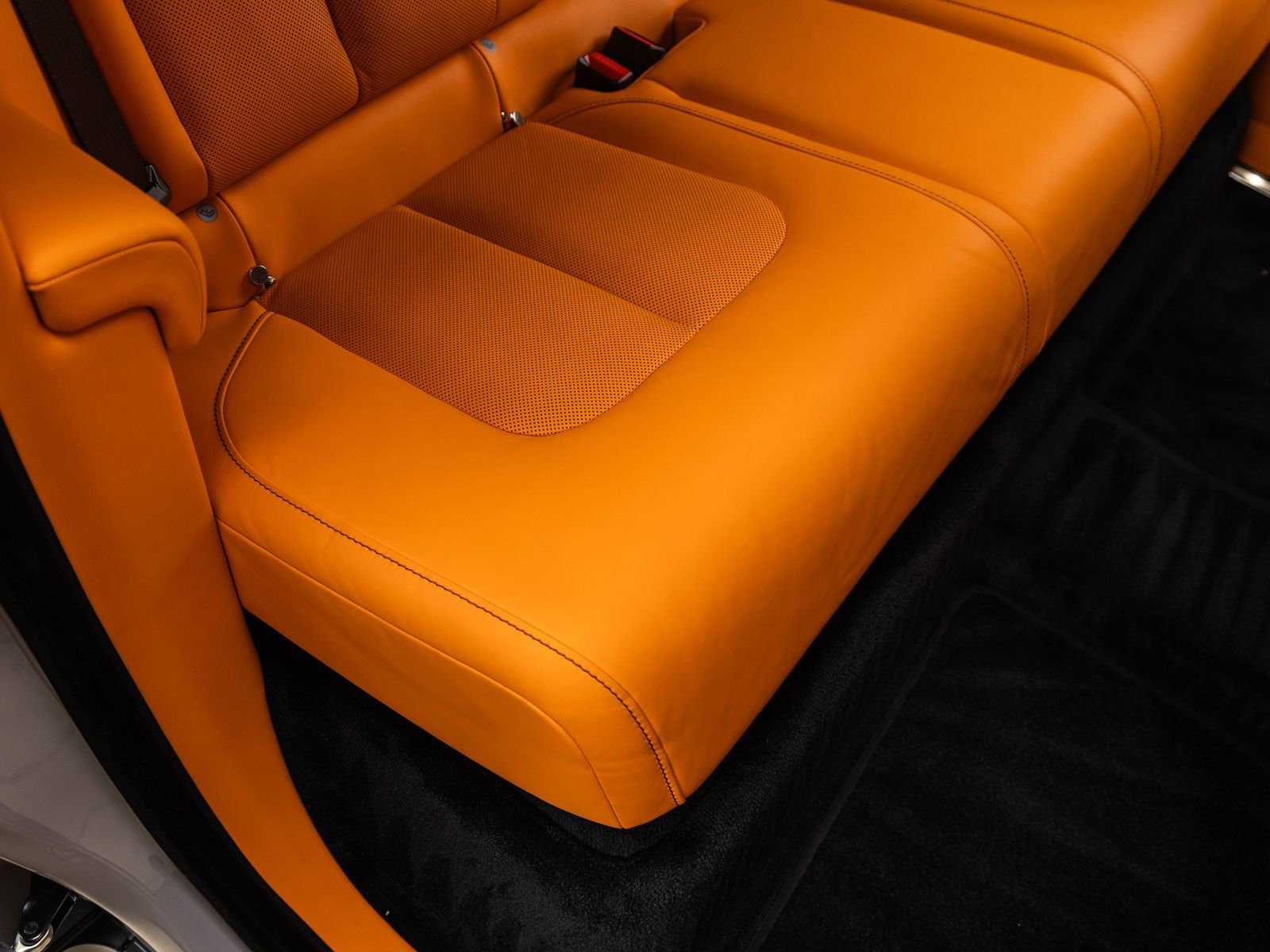 Certified 2023 Rolls-Royce Cullinan Black Badge image 48