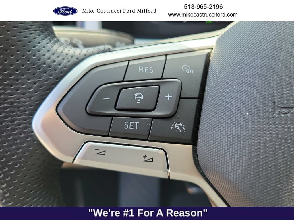 Used 2023 Volkswagen Atlas Cross Sport SEL Premium R-Line AWD/4WD image 13