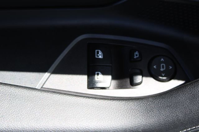 Used 2022 BMW 230i Coupe w/ Premium Package 2 RWD image 13