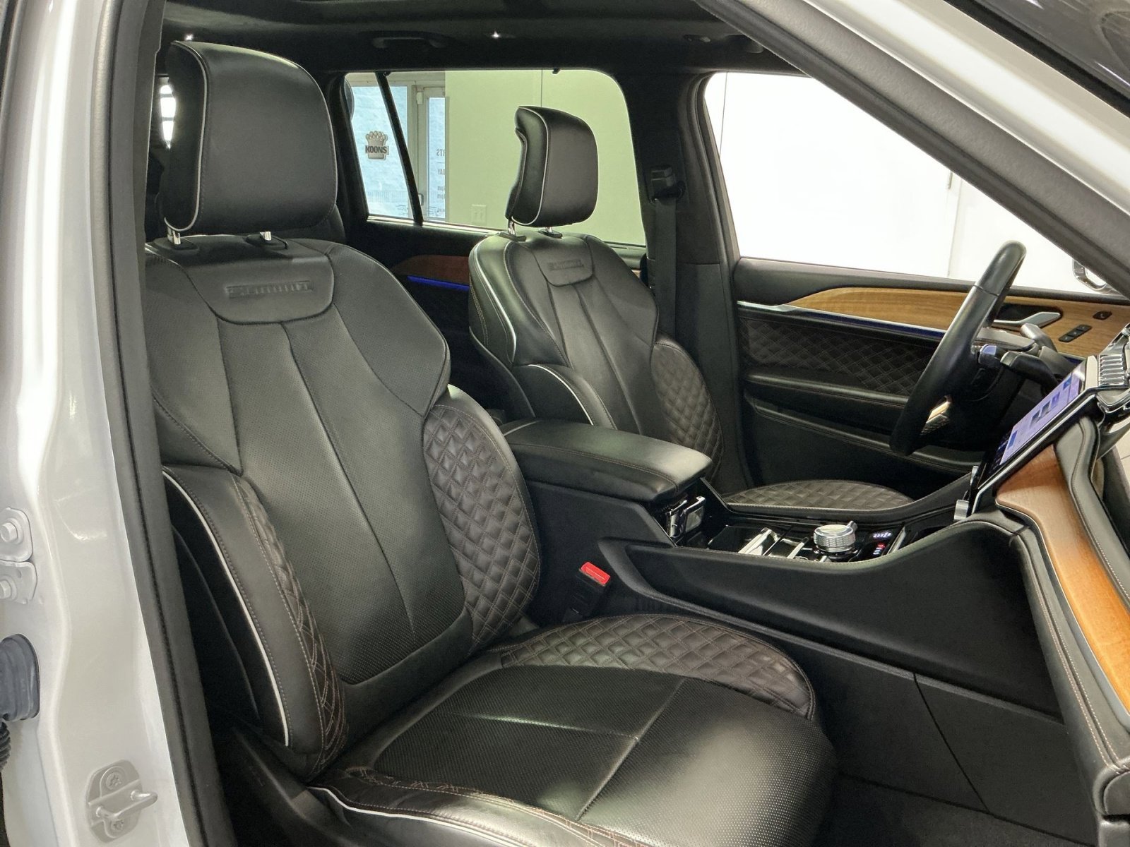 Used 2022 Jeep Grand Cherokee L Summit AWD/4WD image 28
