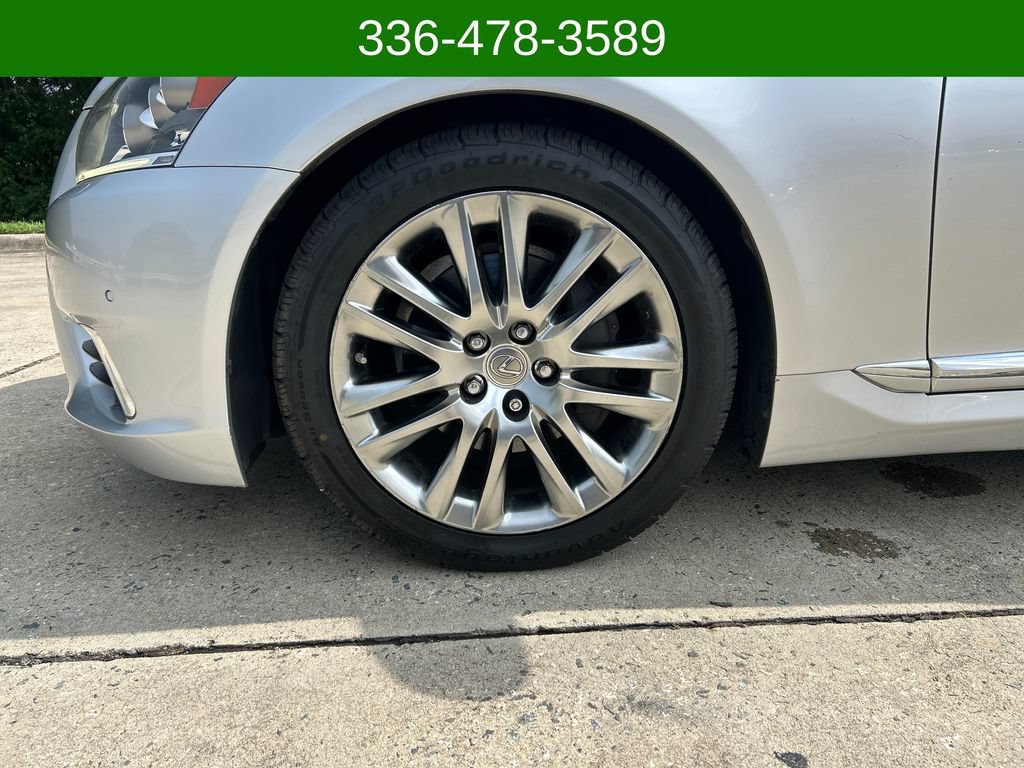 Used 2016 Lexus LS 460 w/ Comfort Package RWD image 9