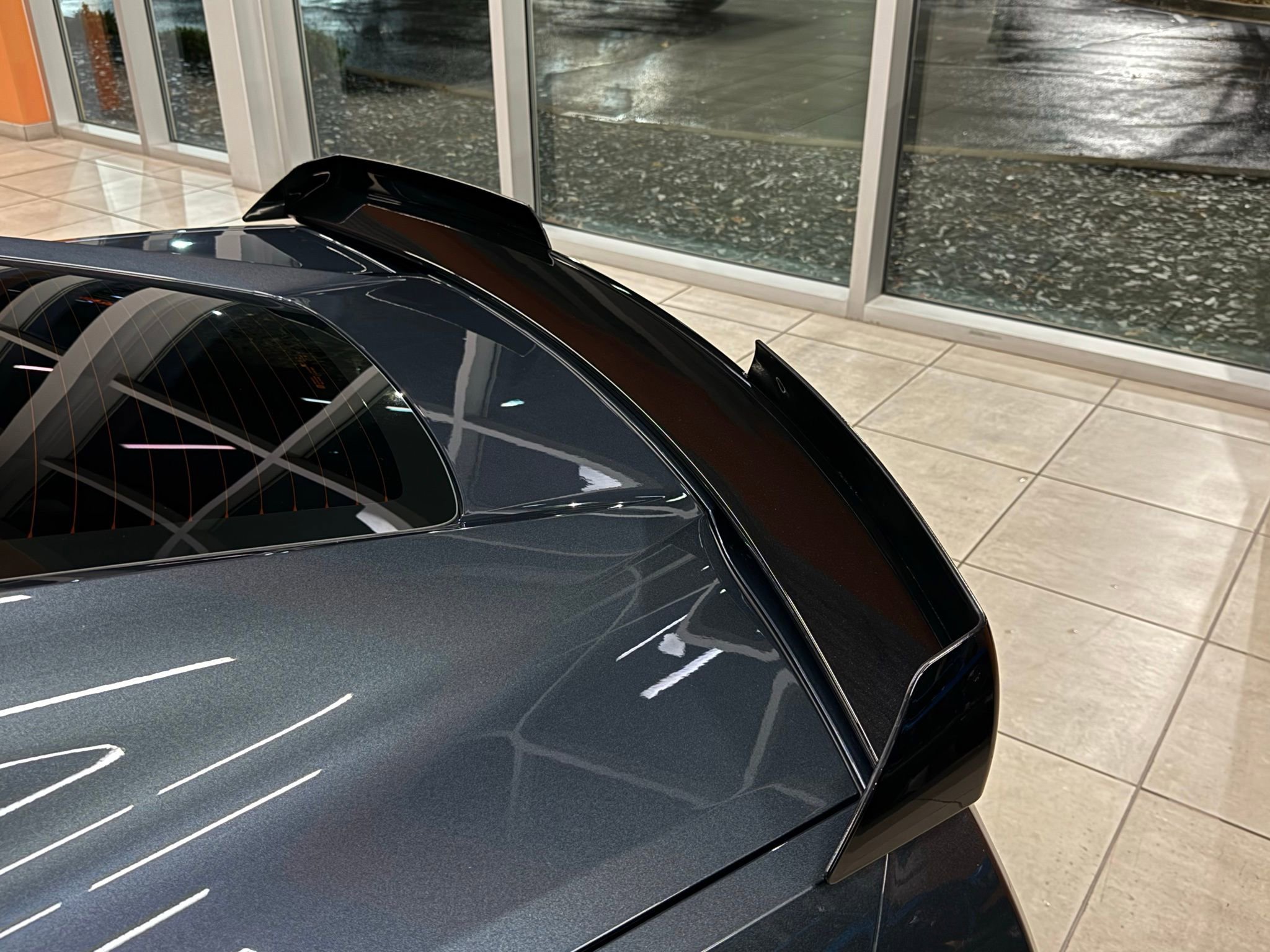 Used 2019 Chevrolet Corvette Stingray Coupe w/ Carbon Flash Badge Package image 20