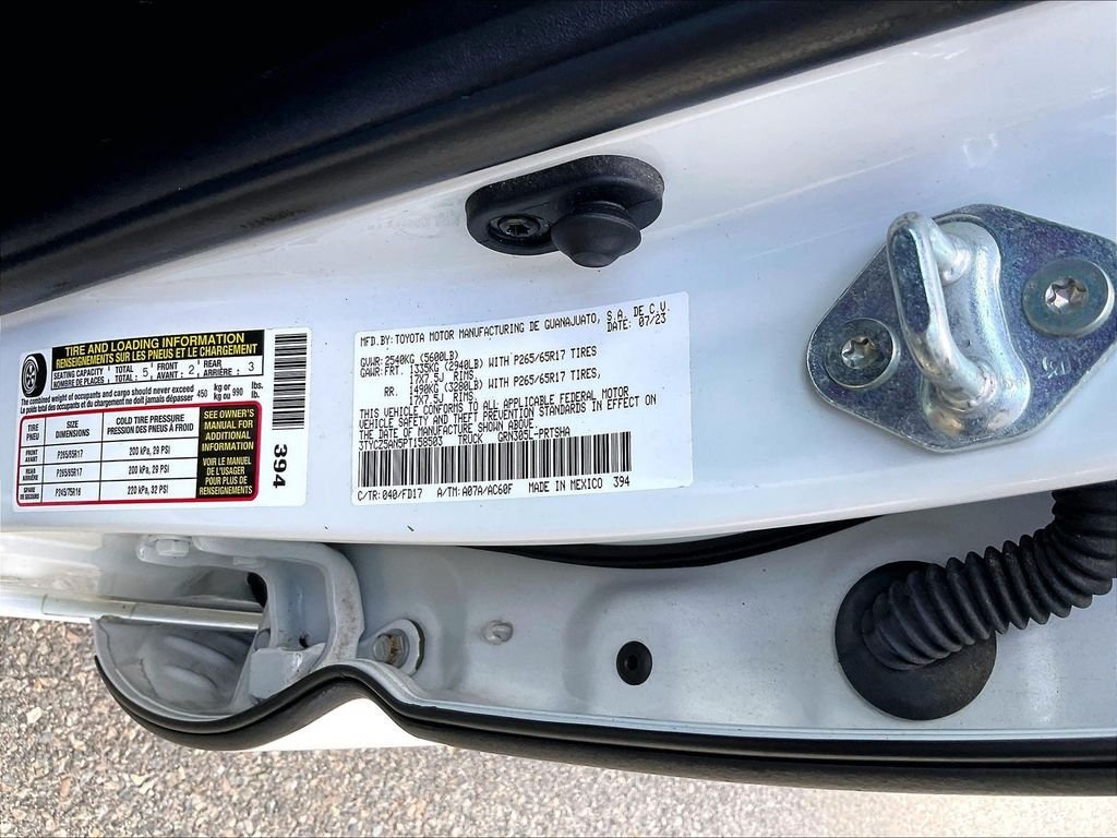 Used 2023 Toyota Tacoma TRD Sport w/ Technology Package AWD/4WD image 34