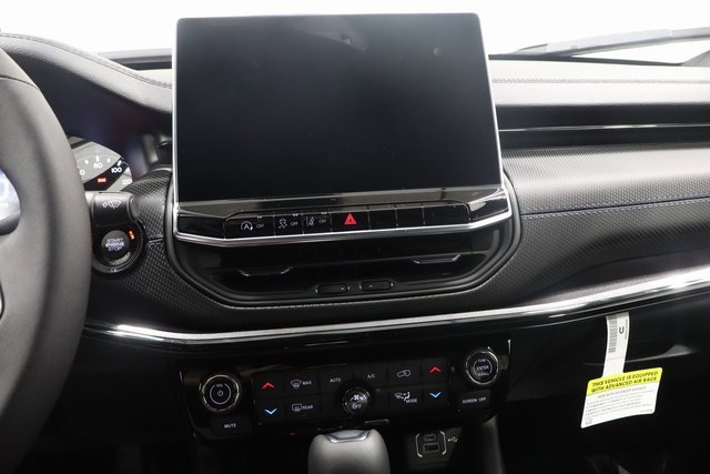 New 2025 Jeep Compass Latitude w/ Sun & Sound Group image 20