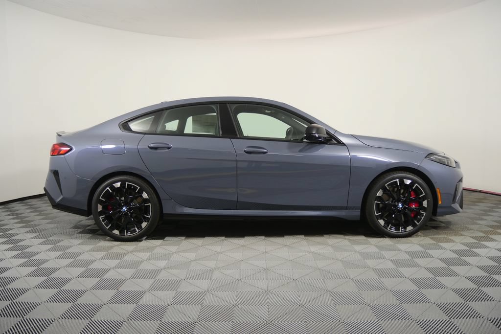 Used 2026 BMW M235i xDrive w/ Technology Package AWD/4WD image 6