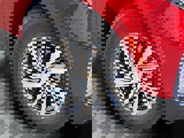 Used 2023 Chevrolet Equinox LT AWD/4WD image 27