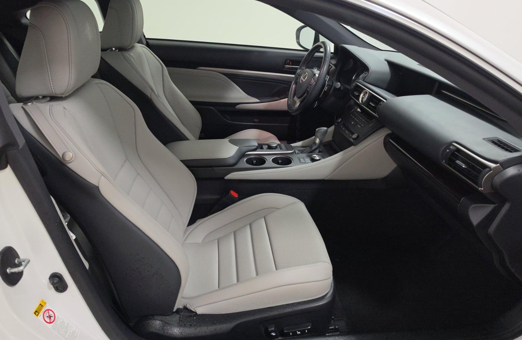Used 2016 Lexus RC 200t w/ Accessory Package 2 RWD image 15
