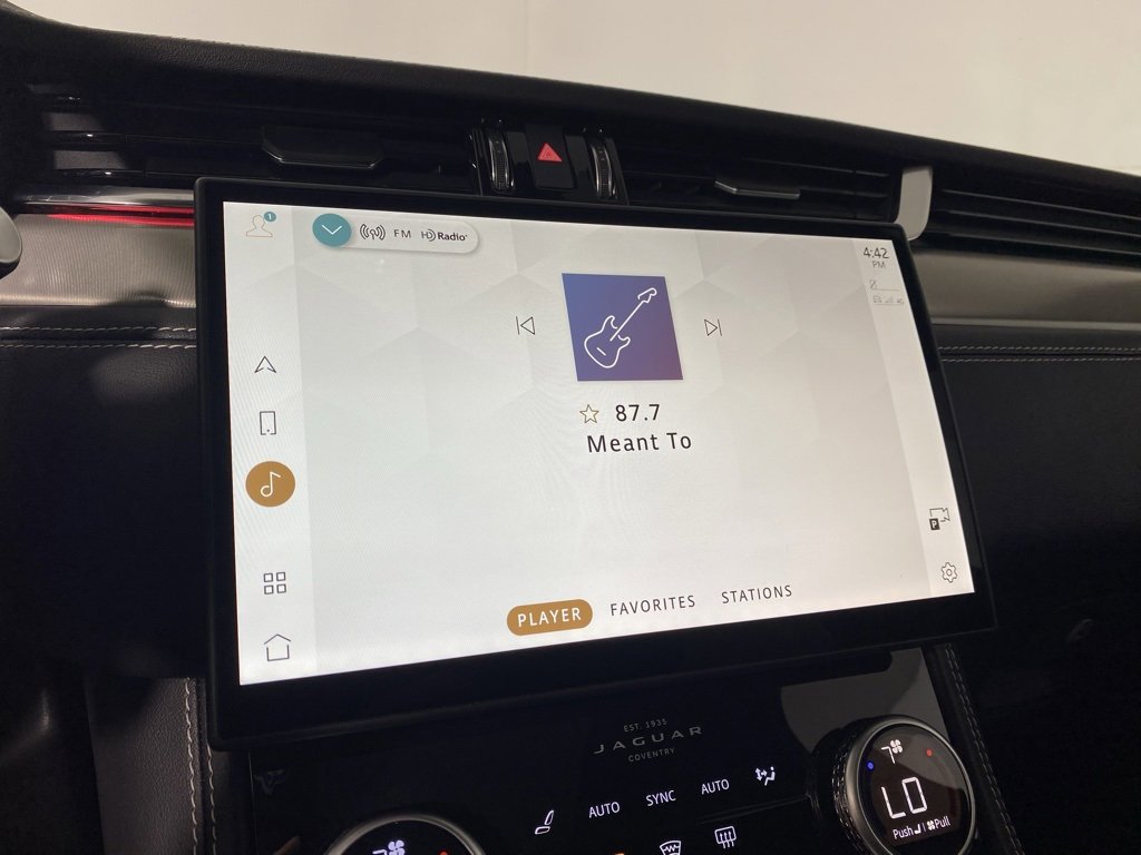 Used 2025 Jaguar F-PACE R-Dynamic S image 14