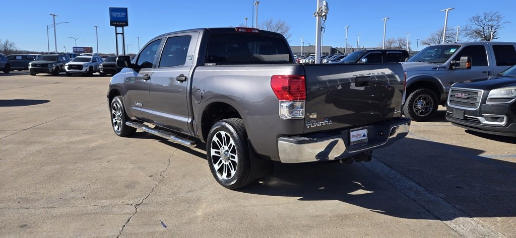 Used 2013 Toyota Tundra 4x4 CrewMax image 5
