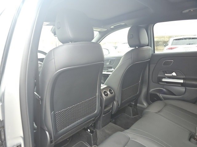 Certified 2025 Mercedes-Benz GLA 250 4MATIC image 10