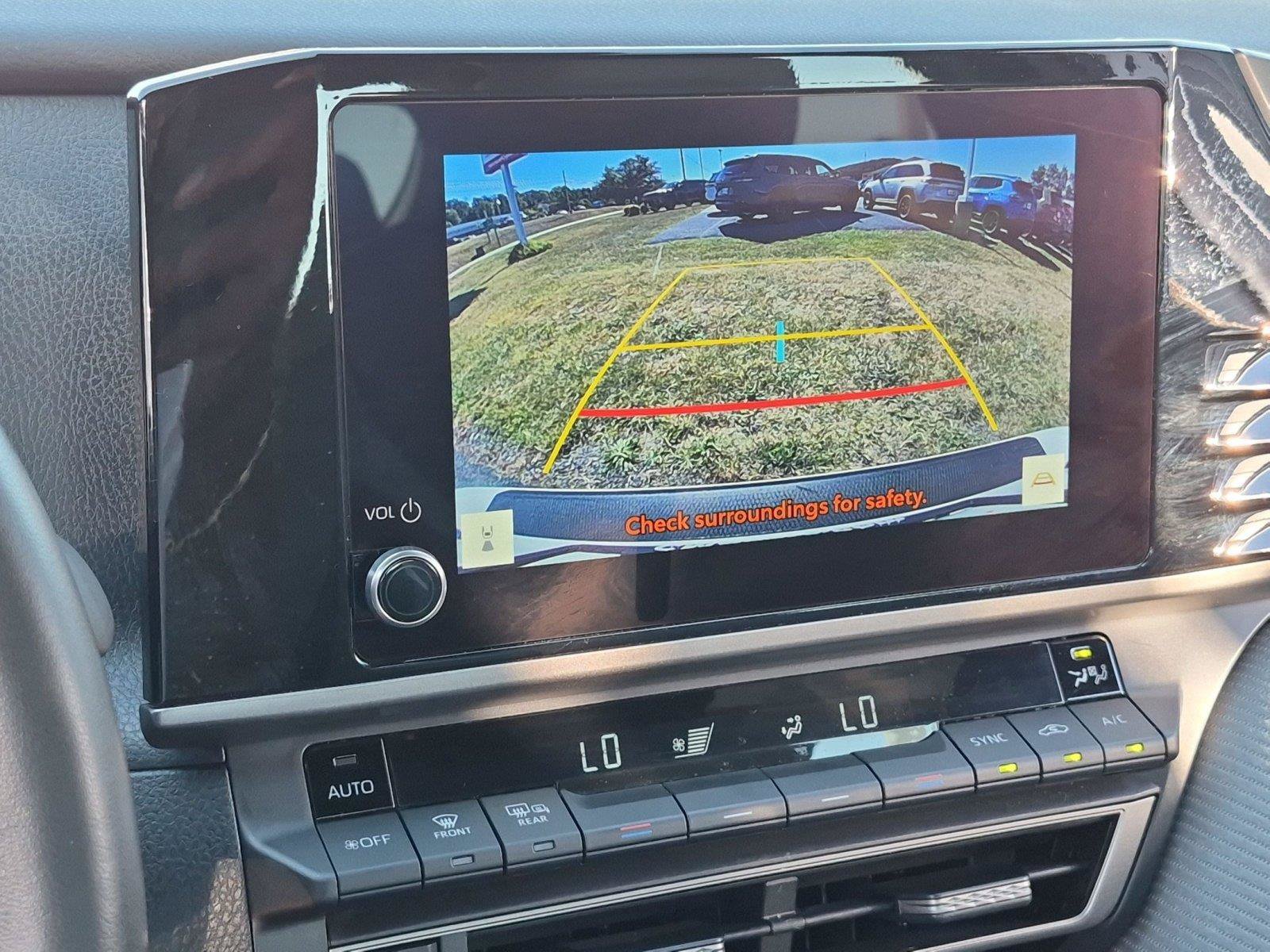 Used 2025 Toyota Camry SE FWD image 23
