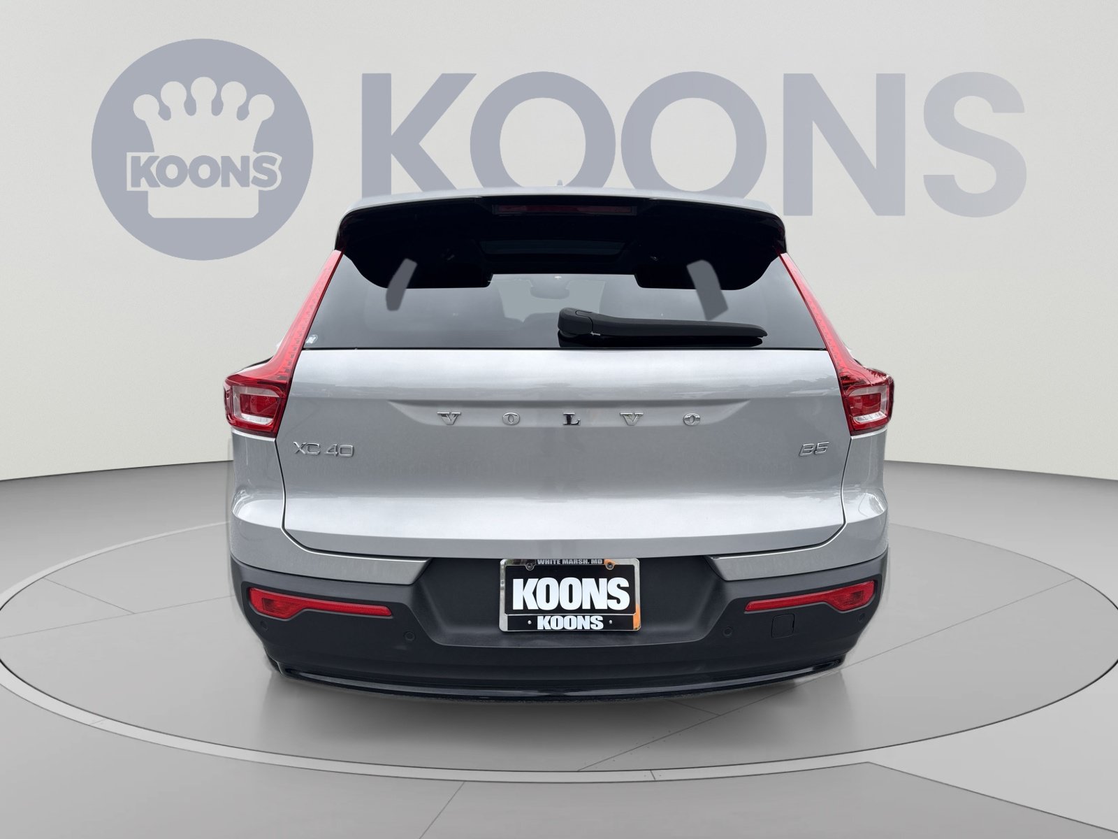 Certified 2024 Volvo XC40 B5 Plus w/ Climate Package AWD/4WD image 5