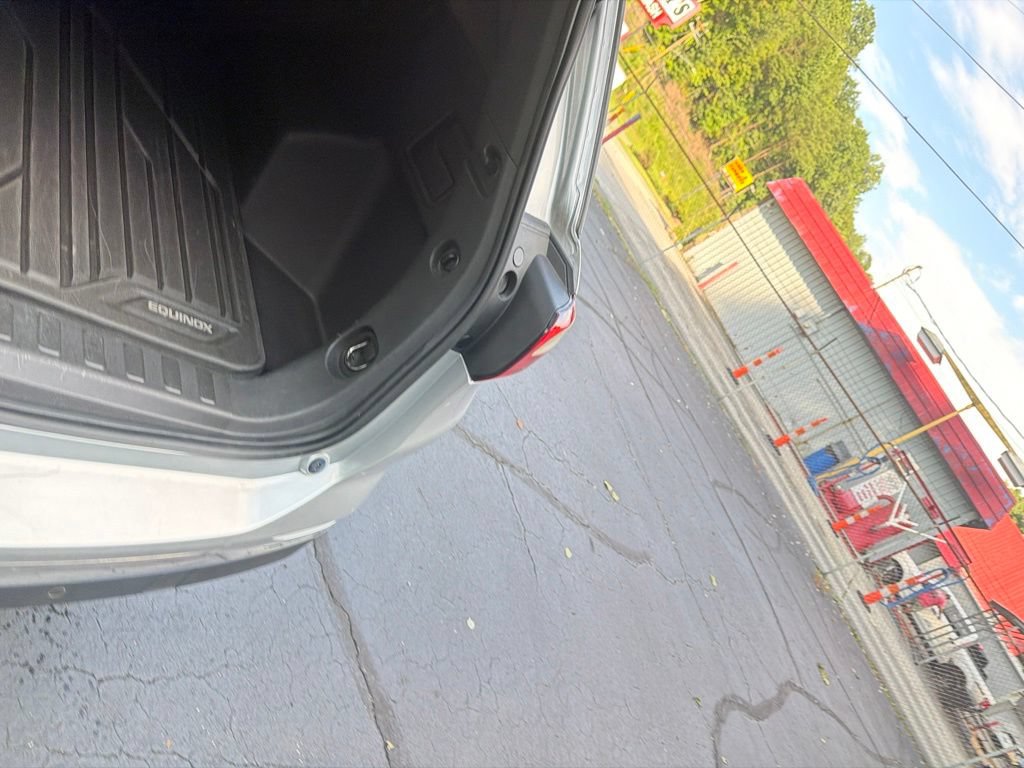 Used 2019 Chevrolet Equinox LT FWD image 12