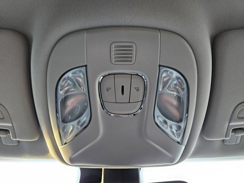 Used 2022 Jeep Compass Limited image 18