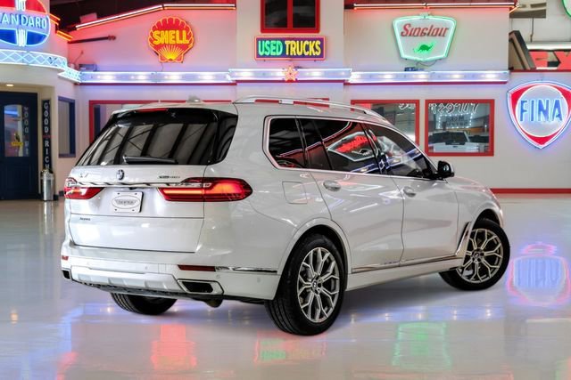 Used 2022 BMW X7 xDrive40i w/ Executive Package image 3