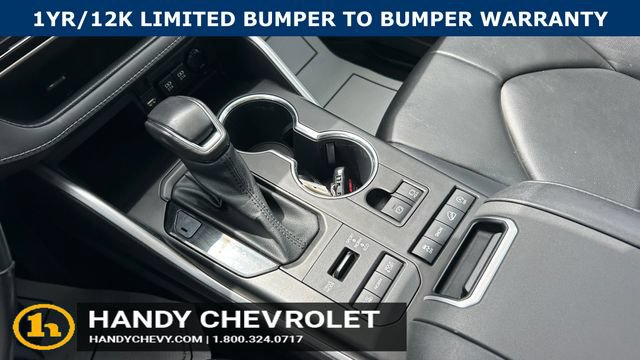 Used 2021 Toyota Highlander XLE AWD/4WD image 25