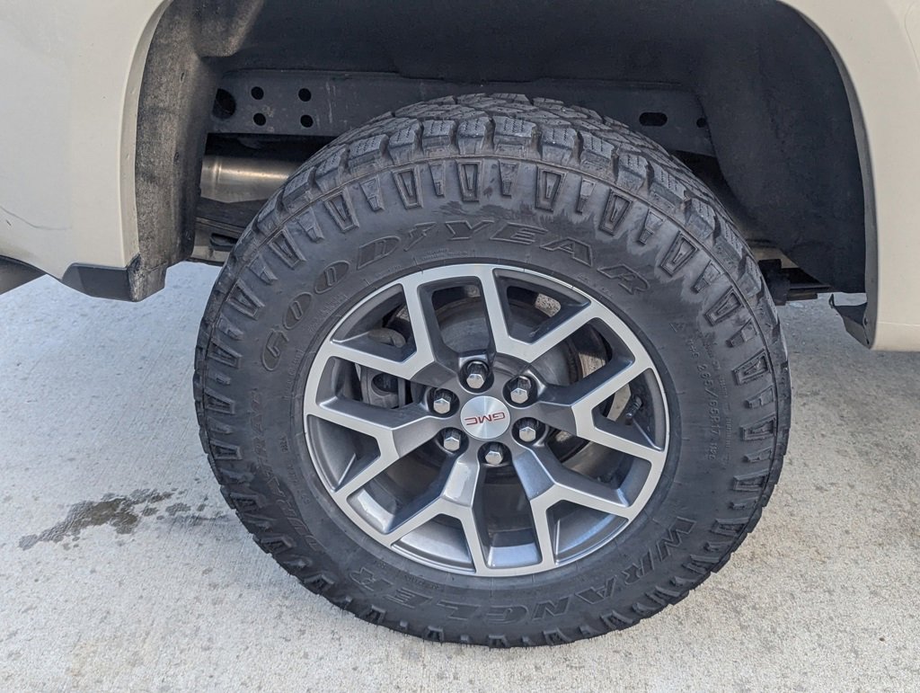 Used 2022 GMC Canyon AT4 w/ Trailering Package image 21