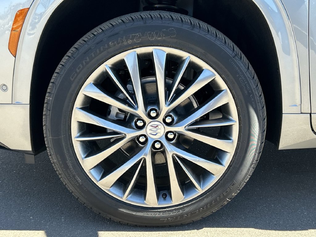 New 2026 Buick Enclave Avenir w/ Super Cruise Package FWD image 34