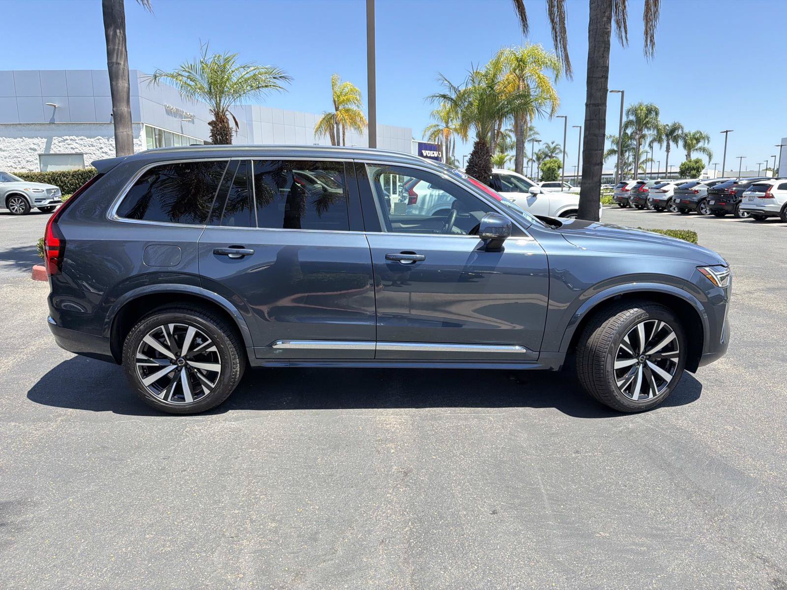 Used 2026 Volvo XC90 B6 Core AWD/4WD image 4