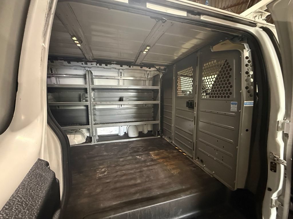 Used 2018 GMC Savana 2500 w/ Driver Convenience Package RWD image 25