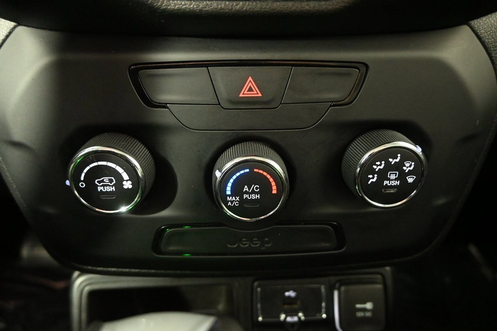 Used 2020 Jeep Renegade Sport image 30