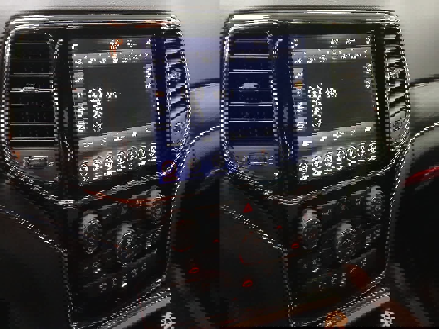 Used 2020 Jeep Grand Cherokee Limited image 10